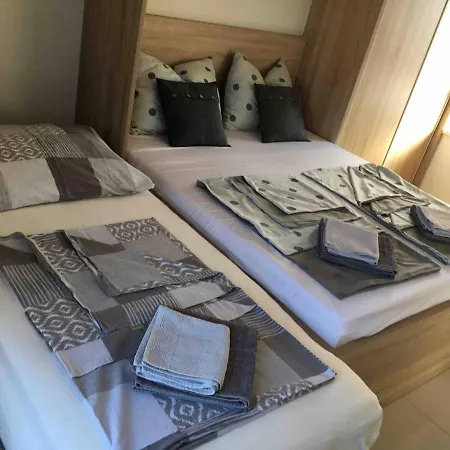 My Paradies - Studio**** Apartamento Njivice