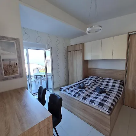 My Paradies - Studio**** Apartamento Njivice