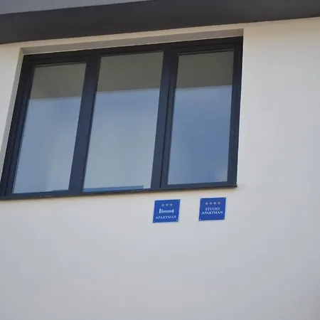 My Paradies - Studio****