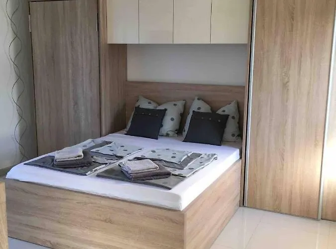 My Paradies - Studio**** Apartman *